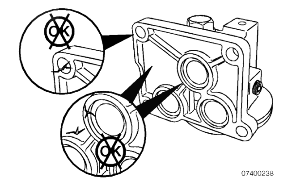 柴油機(jī)機(jī)油濾清器座裂紋檢查.png